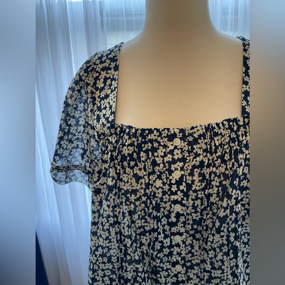 By Trivotta Birds of paradise blouse navy blue and white flower print size Small - Picture 2 of 5